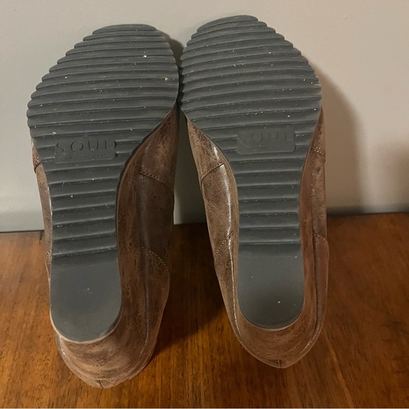 SOUL NATURALIZER Haley Wedge Booties in Mid Brown - Size 10W - Picture 11 of 12